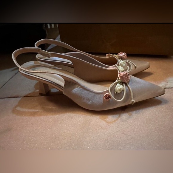flower slingbacks - Picture 2 of 4